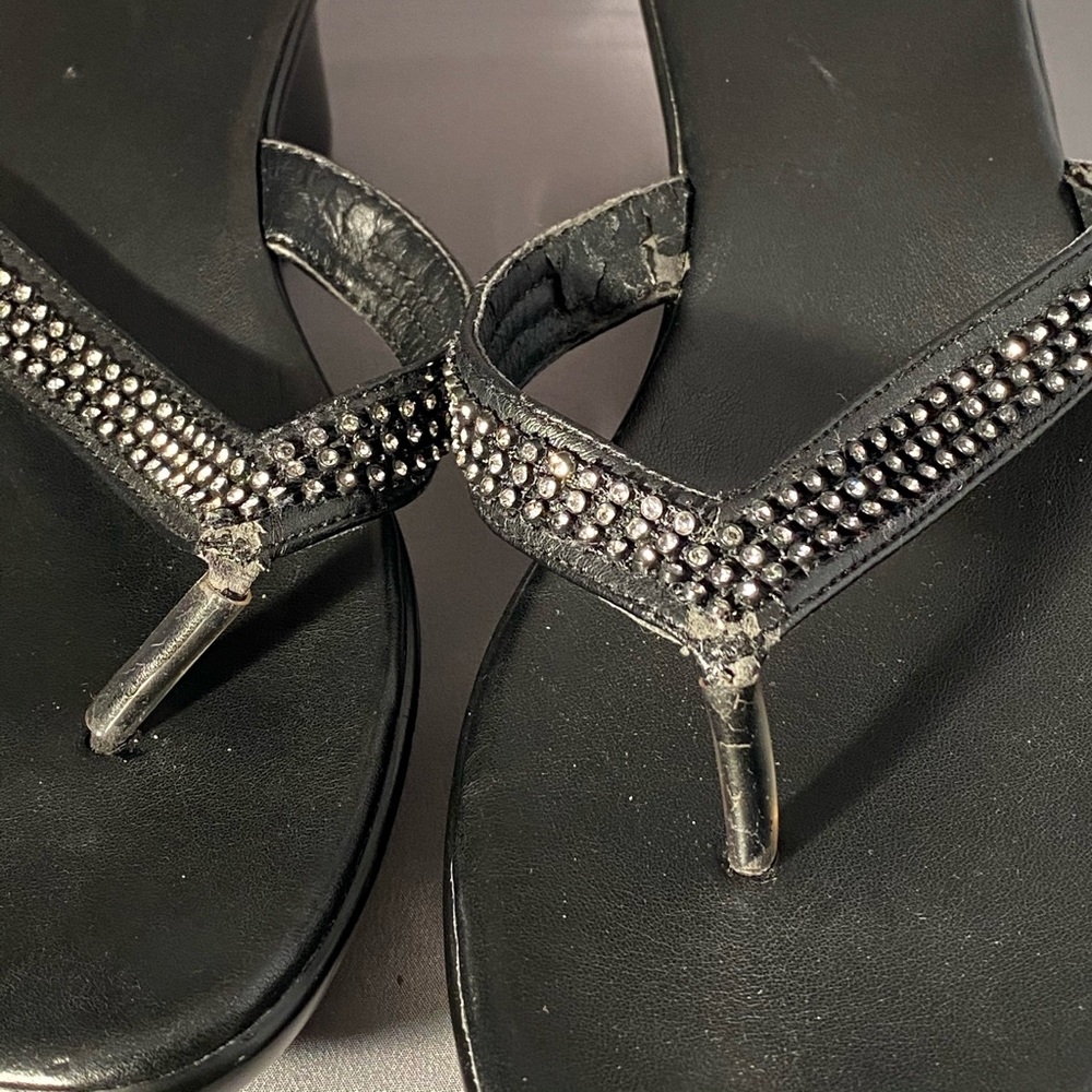 Women’s Rhinestone Sandals - Picture 2 of 5